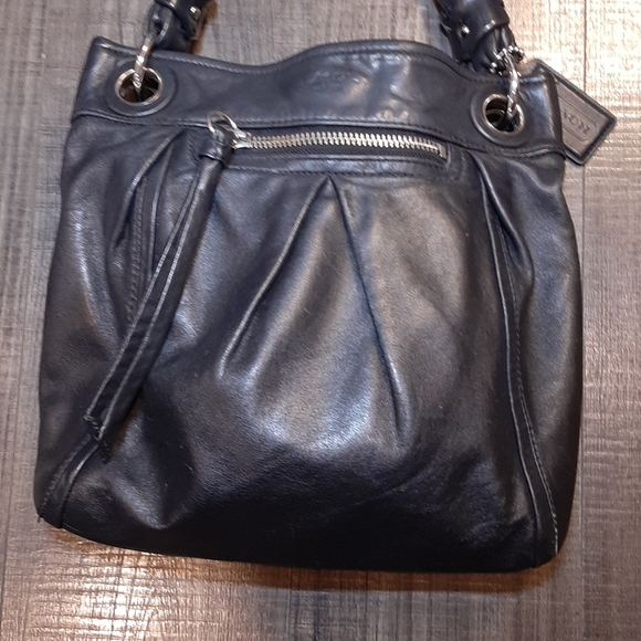 ❌SOLD❌Parker Leather Hobo Handbag Black Buttery Soft Gelato Pleated 13416 - Picture 3 of 14